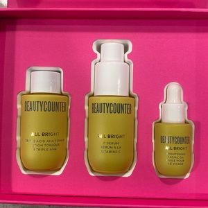 Beauty counter skin care gift set 😻